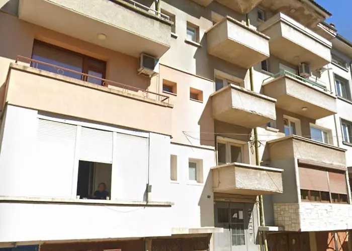 شقة Central Apartments Pleven *